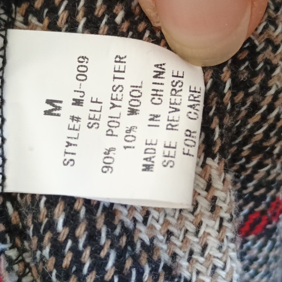 Uno Core Plaid Sleeveless Wrap Vest - Picture 8 of 9